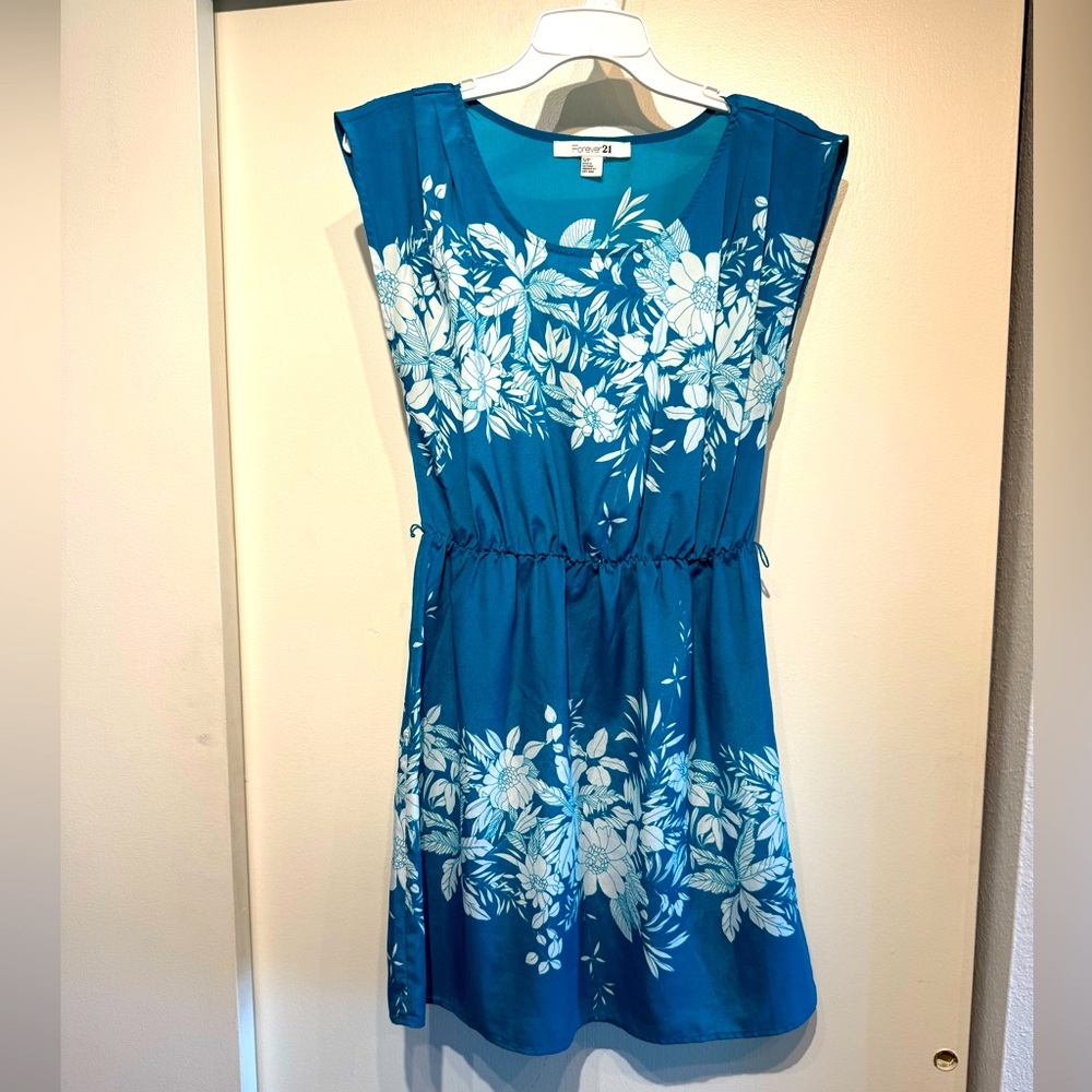 Forever 21 Blue and White Floral Sleeveless Sundress